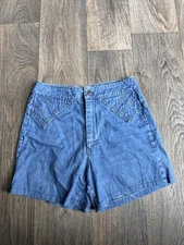 LandLubber Vintage Blue Shorts Women’s Size 25 Waist