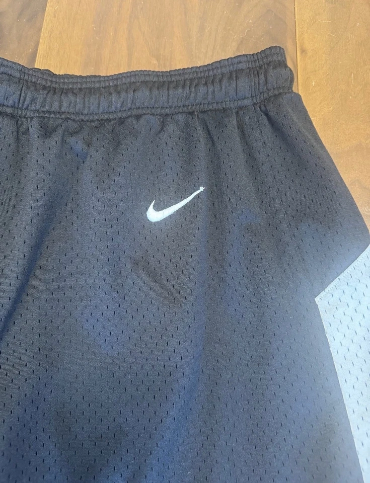 Nike Oklahoma State Cowboys Basketball Shorts. Large Fits Like Large To XL - Image 2 of 4