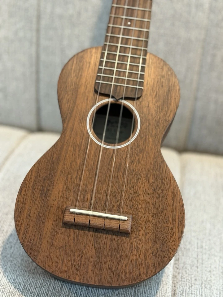 Martin And Co.  S1 Uke Ukulele NEW Never Used W/ Carrying Case! Gorgeous - Image 4 of 4