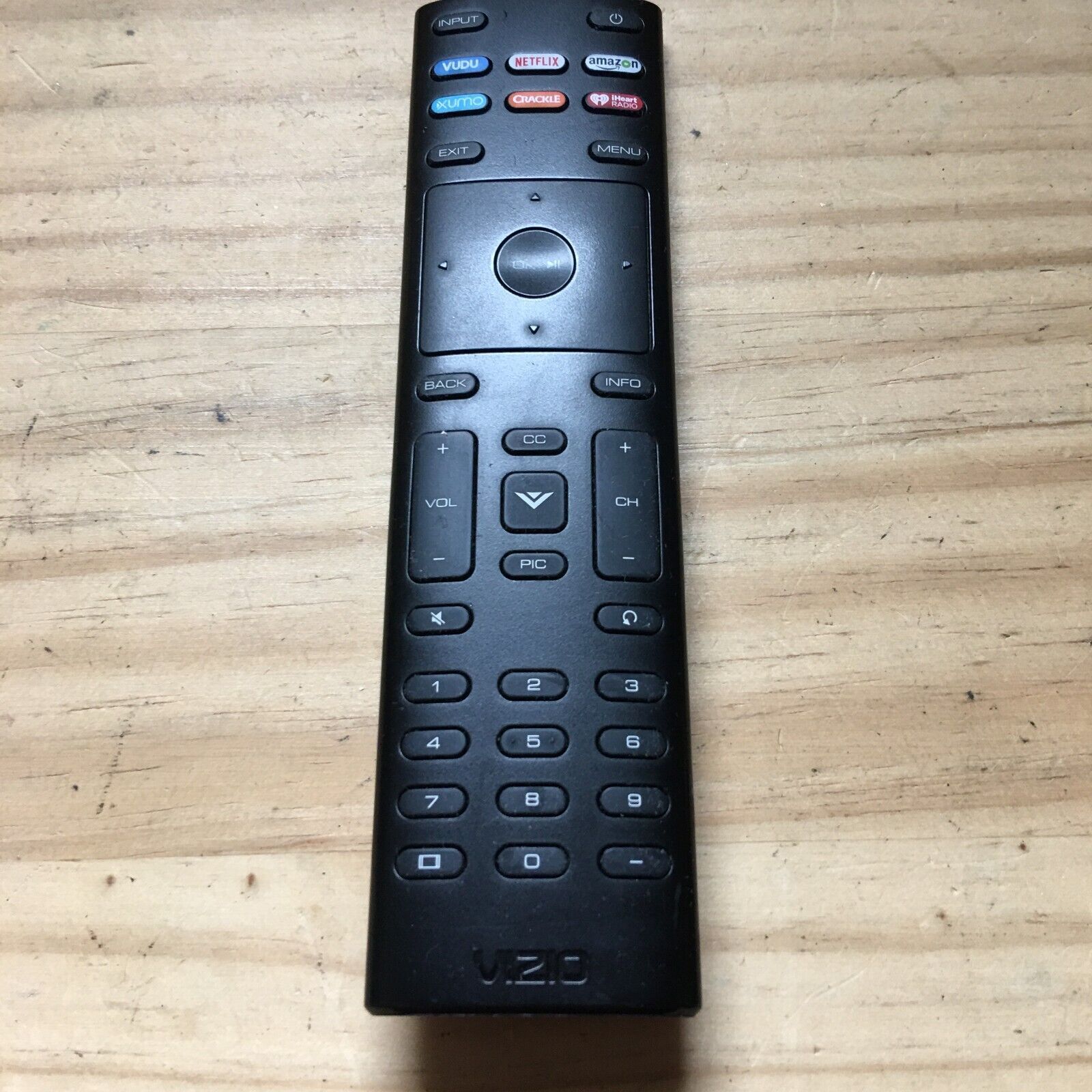 Vizio Smart TV Remote Control w/ 6 Streaming Keys XRT136 Missing Back cover-image