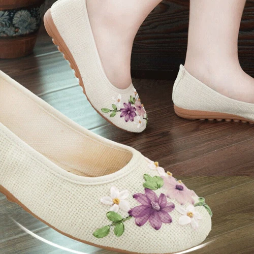 Women Footwear Slip on Shoes Flat Heel Embroidered Floral Soft Sole Ethnic Retro - Picture 9 of 23