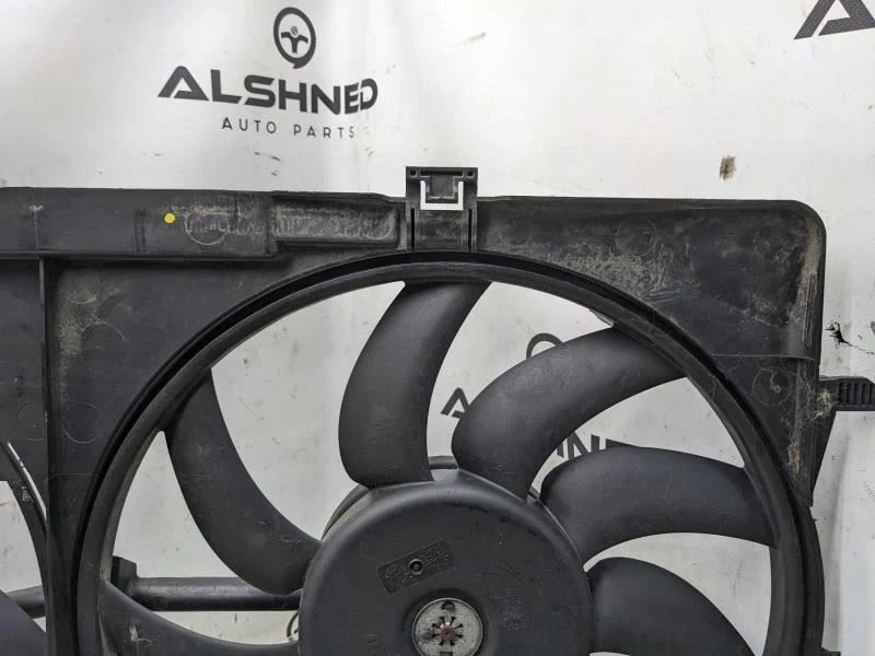 Conjunto de motor ventilador de refrigeración radiador Audi Q5 2009-2017 3,2 L 8K0-121-003-M OEM Foto 3 de 4