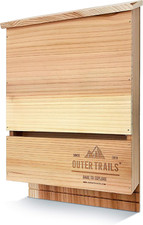 Bat House Outdoor Bat Habitat, Natural Cedar Wood, 3 Chamber