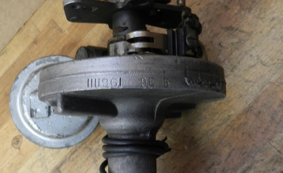 Oldsmobile Cutlass F85 1969 2-BBL Carb 350 5,7 V8 usado distribuidor 1111961 9E5 Foto 3 de 4