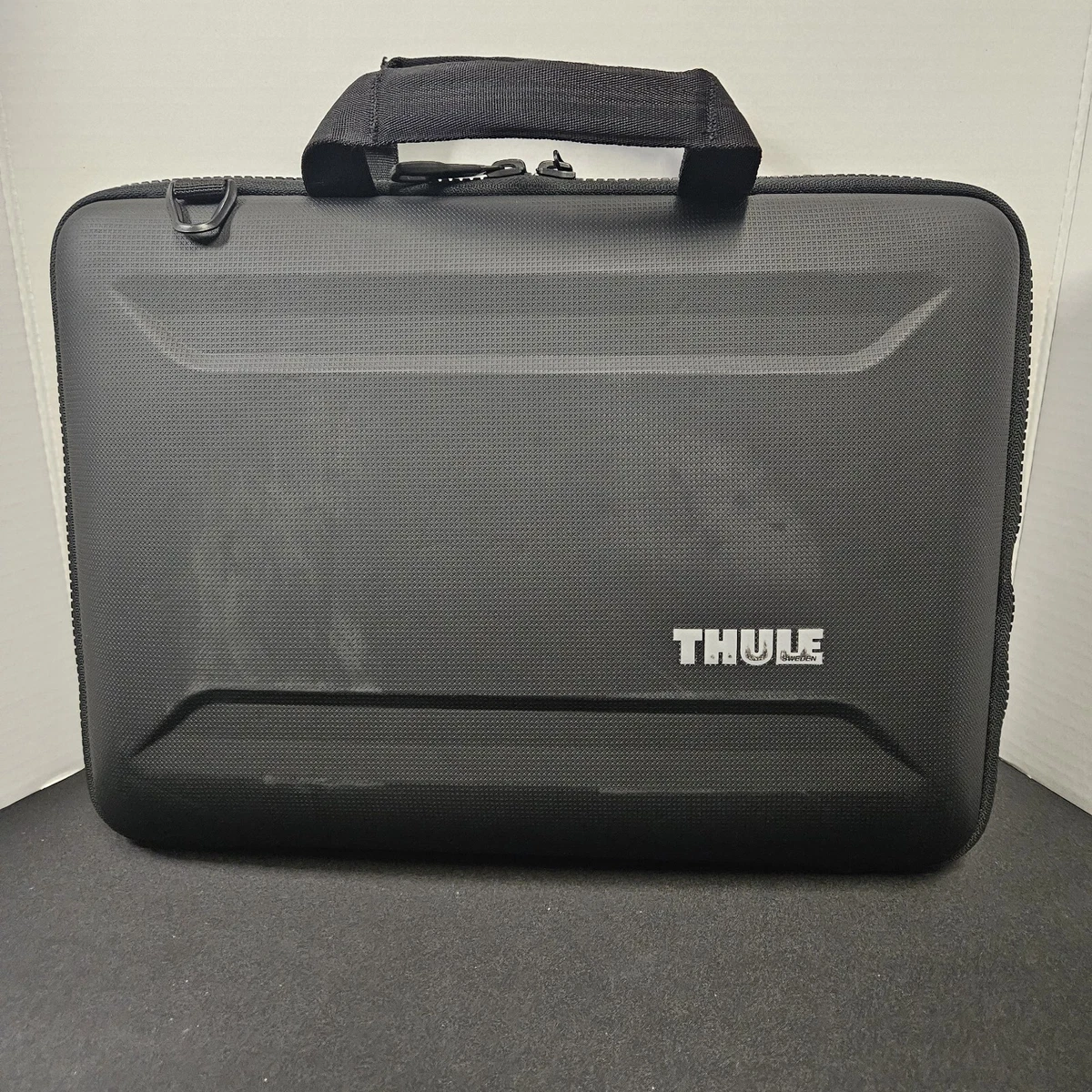 Thule gauntlet clearance attache