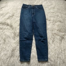 LEVI'S HIGH WAISTED MOM JEANS