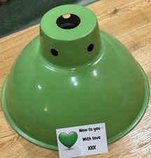 GORGEOUS APPLE GREEN VINTAGE RETRO METAL PENDANT LIGHT SHADE/NTYHW216