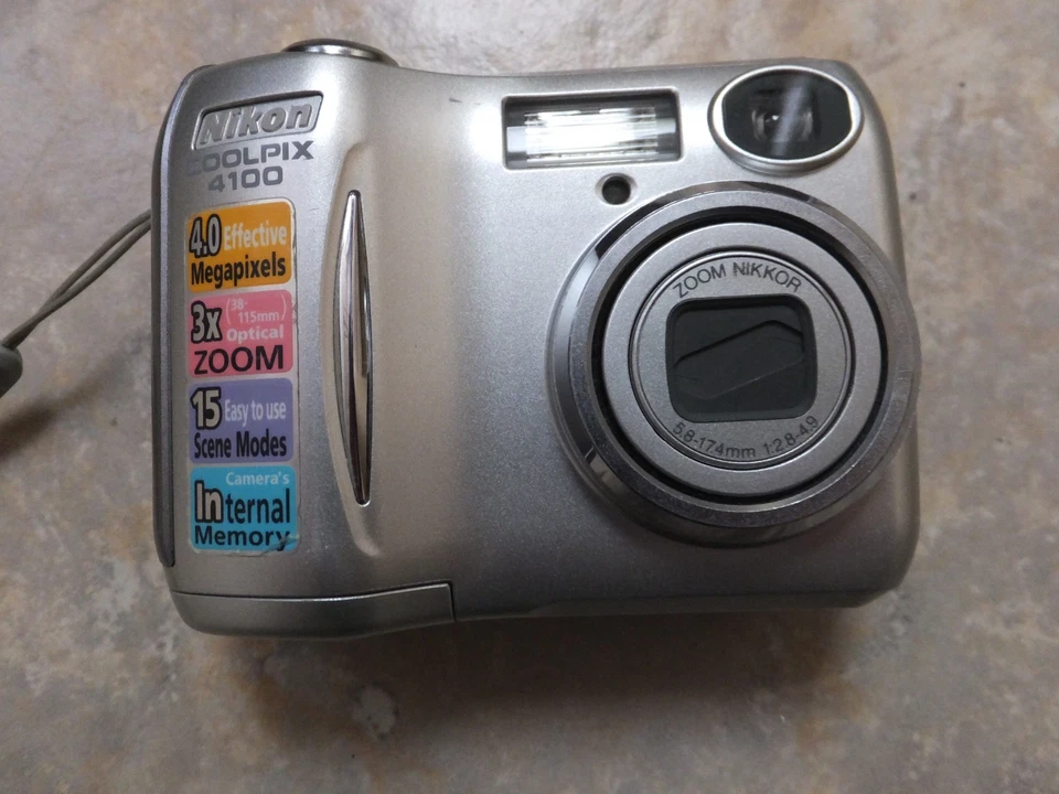 Nikon Coolpix 4100 4MP Digital Camera. f2,8 Lens. Fully Working. c/w Nikon Case - Image 3 of 4