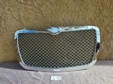 Front Hood Bumper Grille For 2005-2010 Chrysler 300300c G71