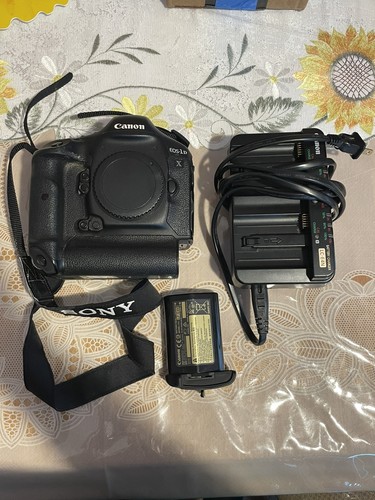 Canon EOS 1D X 18.1MP Digital SLR Camera Body  80% Shutter clicks Camera Shoots 
