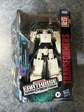 Transformers Earthrise War For Cybertron Runamuck Figure