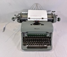 Machine à écrire OLYMPIA SG1 Vintage AZERTY État Exceptionnel Révisée & Nettoyée thumbnail