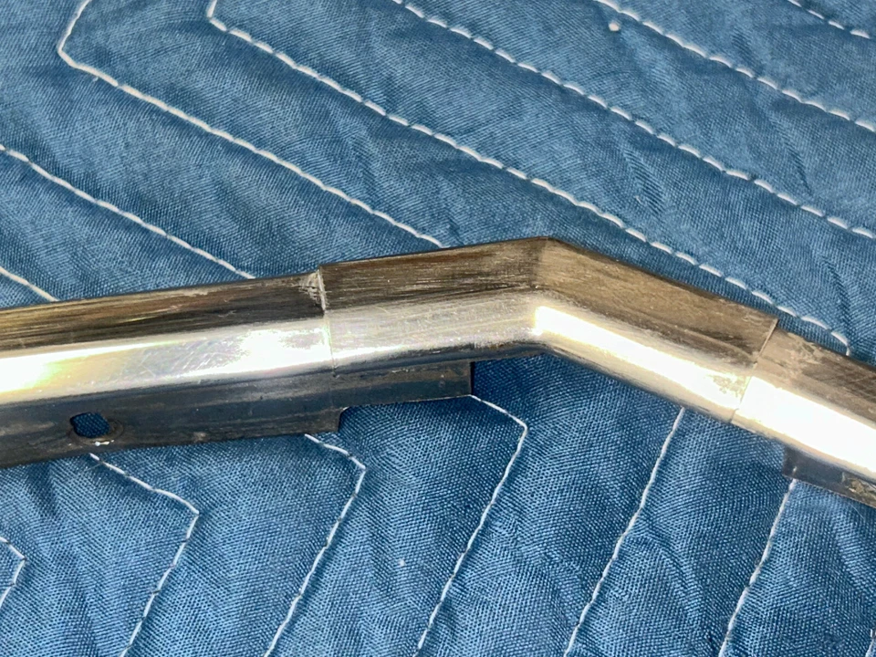 1970 1971 1972 1973 1974 Plymouth Barracuda Cuda borde de riel de goteo lateral del conductor Foto 4 de 4