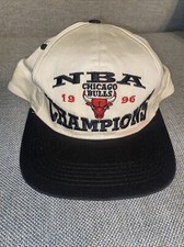 1996 Chicago Bulls Championship Snapback Hat White Black Bill Bull Logo READ