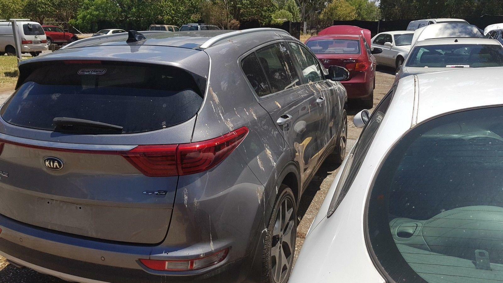 KIA SPORTAGE WIRELESS CHARGER MODEL NO. WCLP02 QL, 10/1508/21 15 16