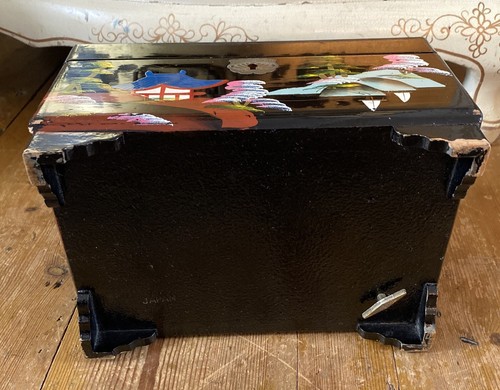 Vintage Chinese Lacquer Mother Of Pearl Musical Jewellery Box Storage Chest - Picture 4 of 8