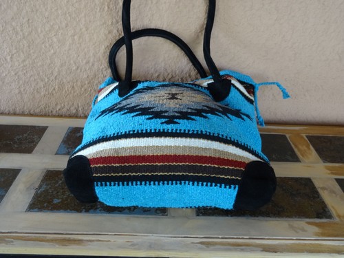 Monterey Tote Bag OPMONT-D Handwoven Southwestern Southwest Bag with closure - Picture 3 of 4