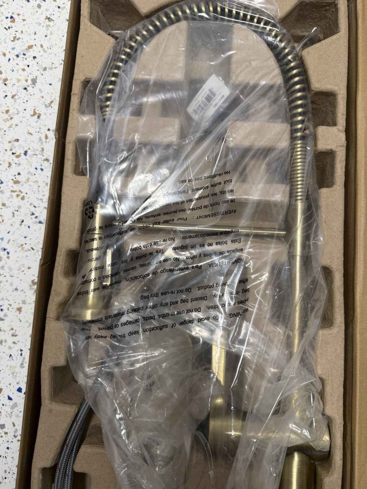 New Kraus Britt KPF-1691BB Pull Down Kitchen Faucet Brushed Brass Gold