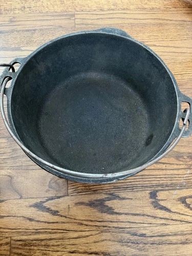 Griswold Wagner Ware Cast Iron Dutch Oven (Pot only no cover)