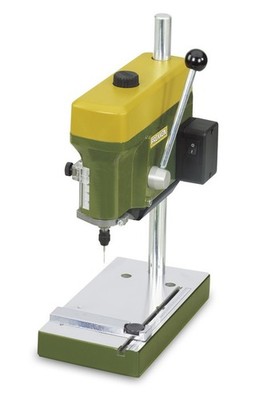 Proxxon TBM 220 28128 Tischbohrmaschine + Schraubstock MS4 + Bohrfutter