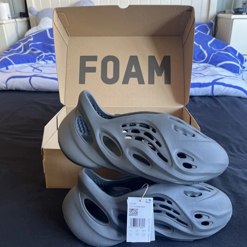Adidas Yeezy Foam Runner Onyx UK 10 nuove con scatola