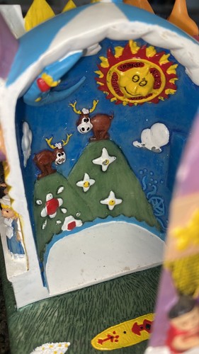 Disney Attraction Figure "It's a Small World" Hinged Resin Box Figurine ~ READ - Picture 6 of 19