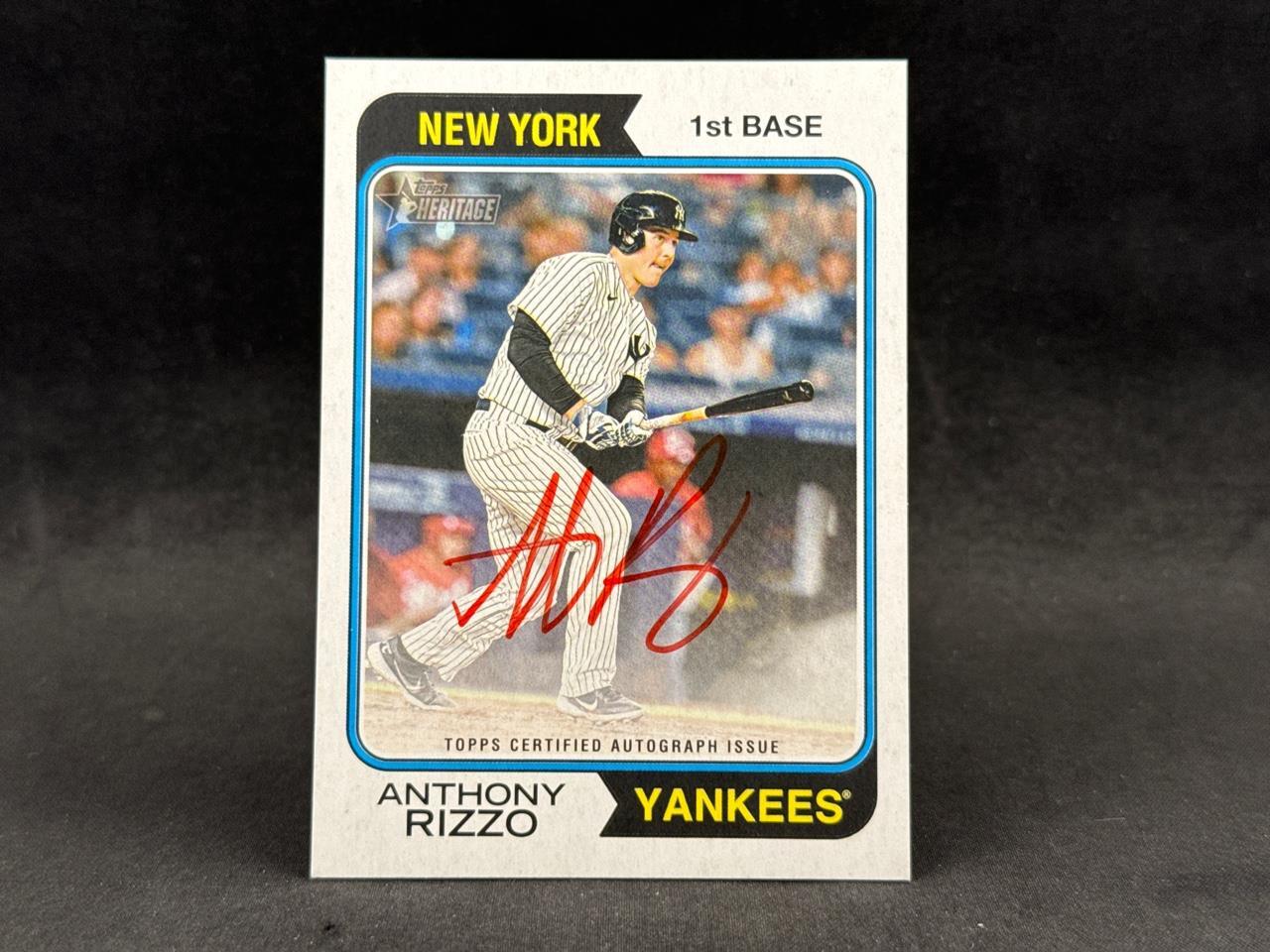 2023 TOPPS HERITAGE ANTHONY RIZZO ROA-AR REAL ONE RED INK AUTO 32/74 YANKEES