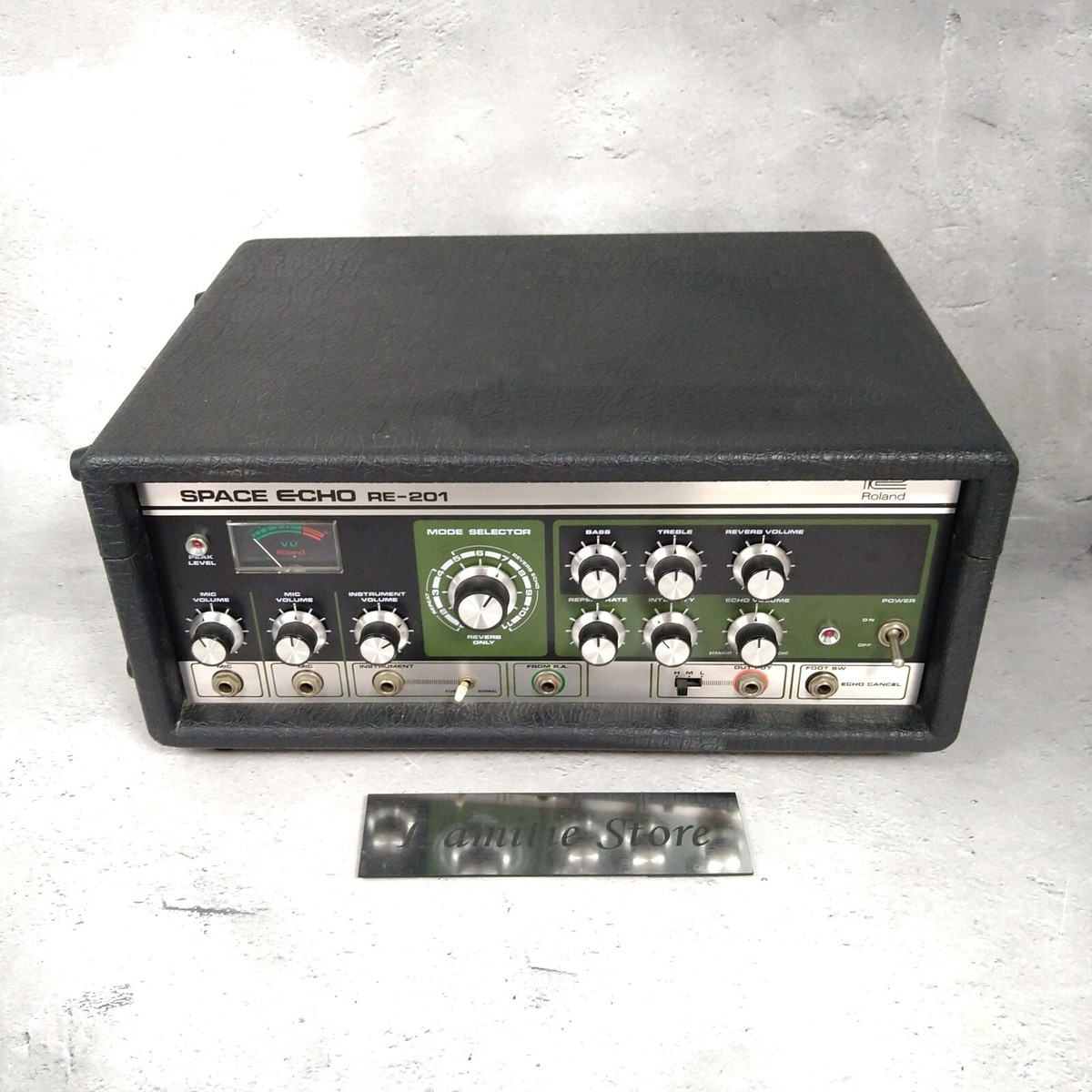 Roland　SPACEECHO　RE201 Roland RE-201 Space Echo Analog Tape Delay Spring Reverb Unit