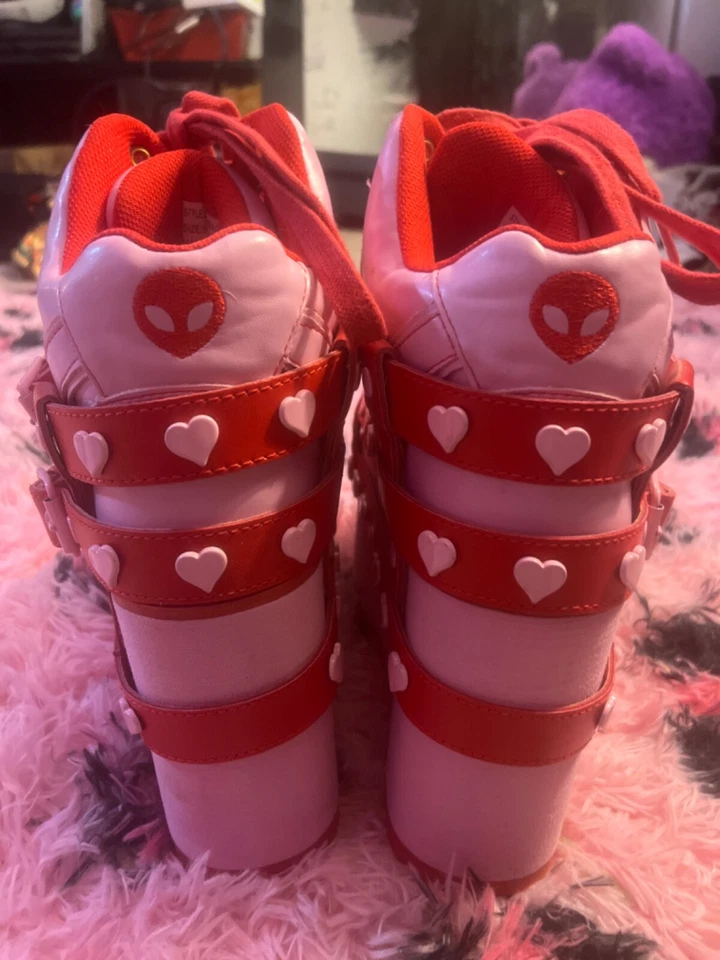 Y R U Qozmo Bndg Corazón Talla 5-6 en Mujer - Plataformas de San Valentín - Usado Dos Veces Foto 4 de 4