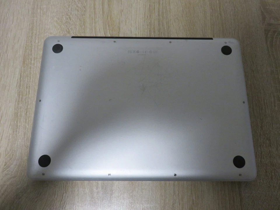 Apple MacBook Pro A1278 13,3' 2.5GHz 4GB RAM 250GB HDD Laptop (Juni 2009) - Bild 4 von 4