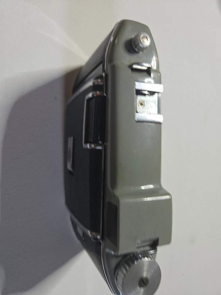 Cámara turística Kodak Anaston 105 mm con estuche de campo de lujo vintage hecha en EE. UU. Foto 4 de 4