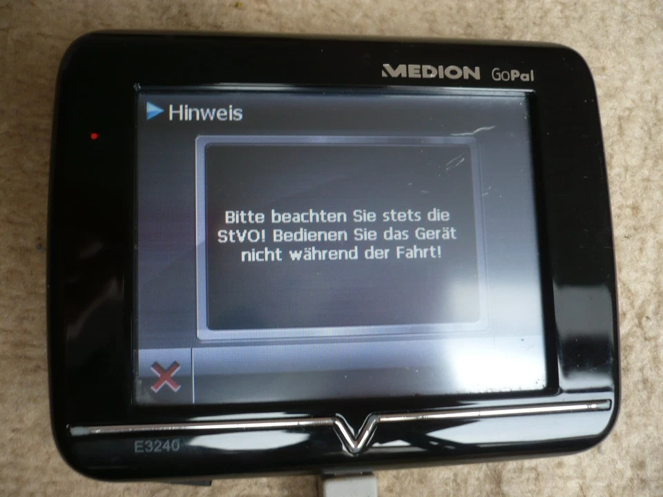 Medion GoPal 3240 NAVI - Bild 2 von 4