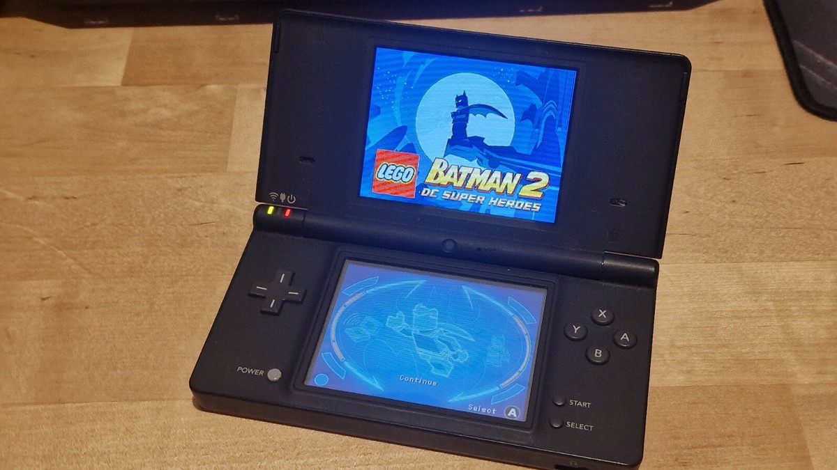 ＤＳiLLソフトセット Nitendo DSi LL本体付き】DSソフト20本セット！