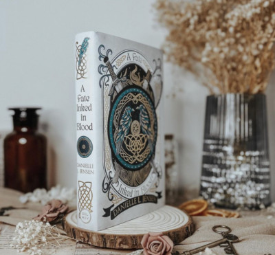 SIGNED FairyLoot Special Edition: A Fate Inked in Blood by Danielle Jensen