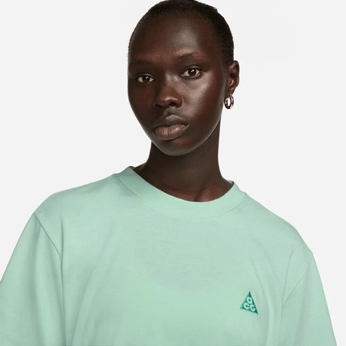 $40 Nike ACG Short-Sleeve T-Shirt Mint DJ3646-379 Women’s Small - Picture 3 of 5