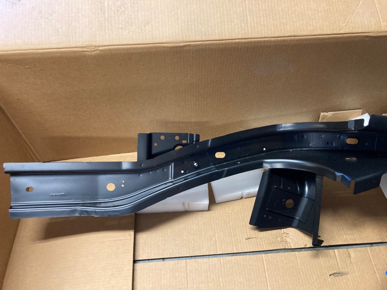 OEM Maserati R.H. COMPLETE FRONT CONTROL ROD for Levante 18-20, Ghibli, 67300922