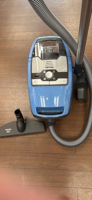 Miele Blizzard Cx1 Turbo Team Bagless Canister Vacuum