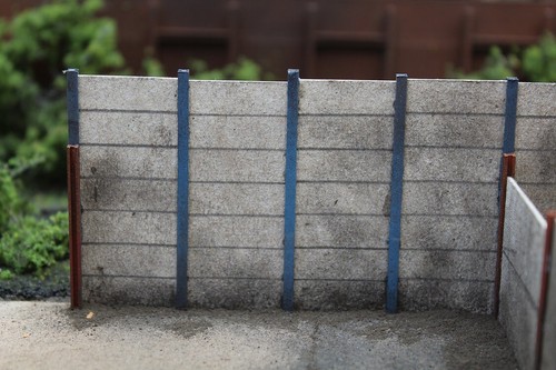 MODEL RAIL CONCRETE SLOT WALLING BLUE GIRDERS 58MM WALL PACK - OO GAUGE 1/76 - Picture 2 of 7