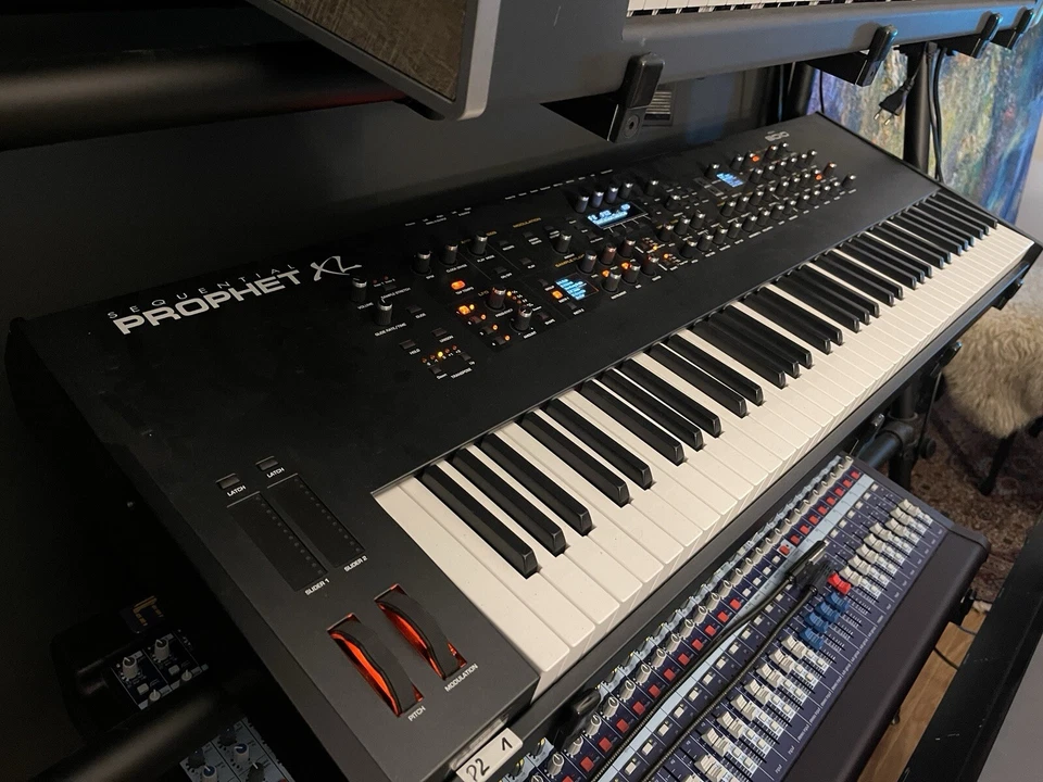Sequential Prophet XL Synthesizer, Selten 