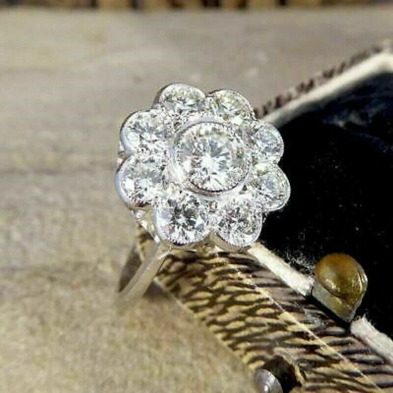 2 Karat Rund Diamant Verlobungsring Gänseblümchen Hochzeit Ring Weißgold-Finish - Bild 2 von 4