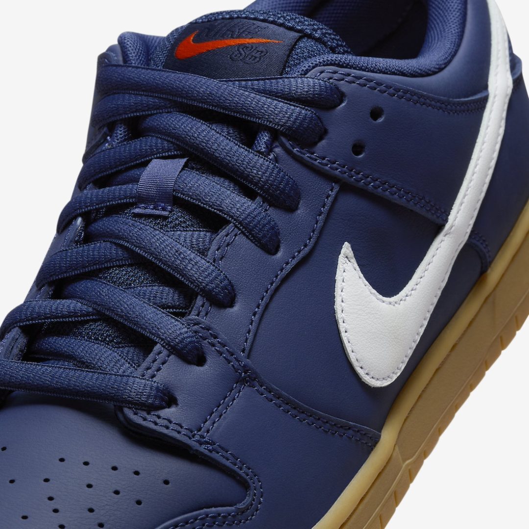 靴 Nike SB Dunk Low Pro \"Navy Gum\" Nike Dunk Pro SB Low Black Gum for Sale | Authenticity