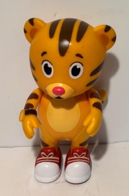 '7 Daniel Tiger Figure 2018 with wrist watch and red shoes