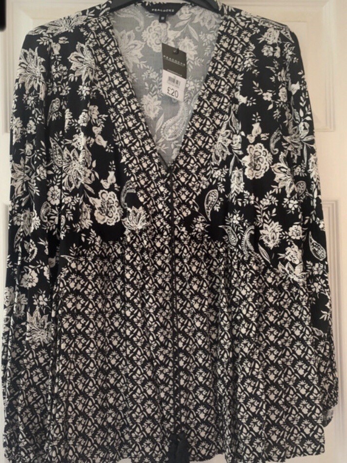 Peacock print floaty summer blouse size 10M 10 NWT