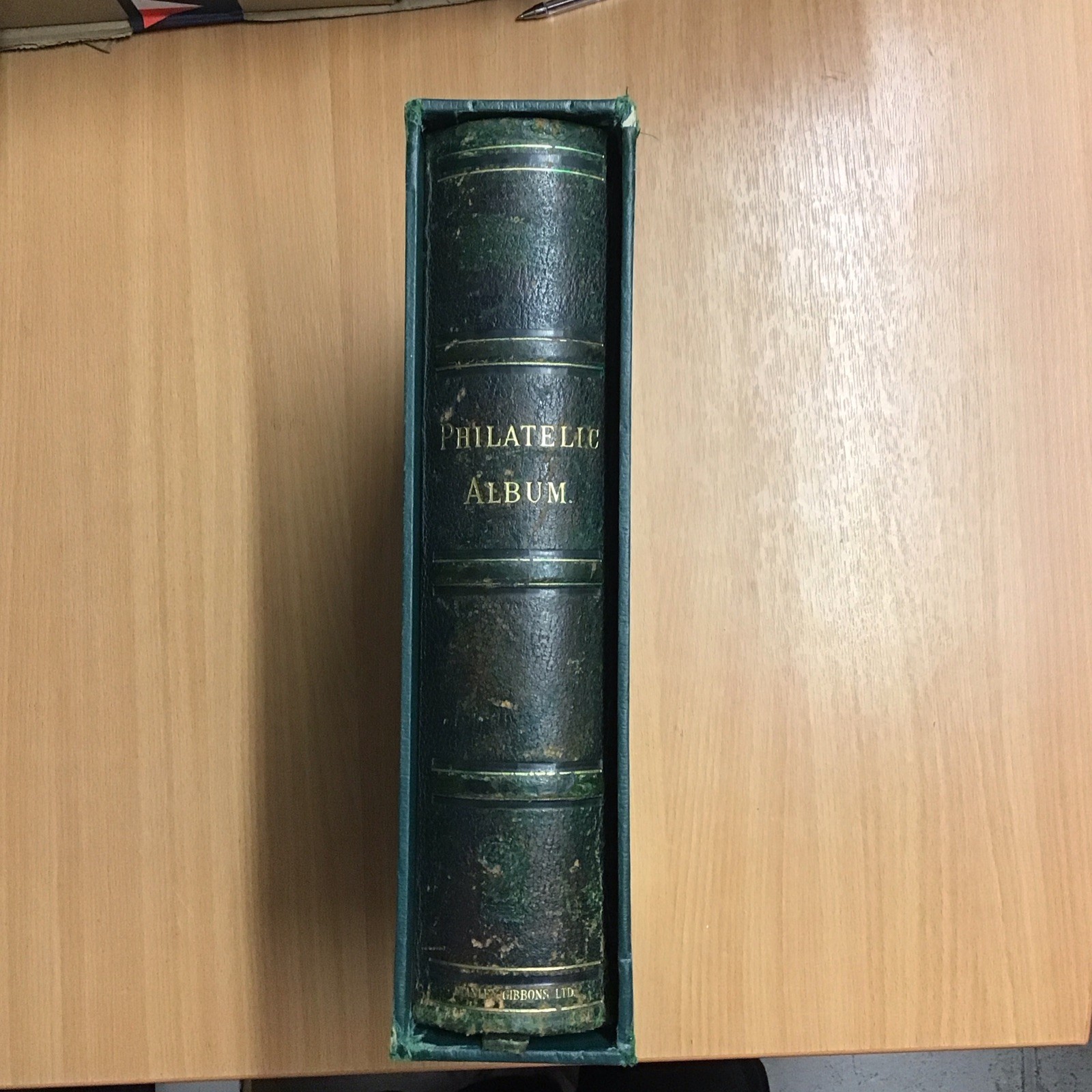 Stanley Gibbons Philatelic Album With Slipcase No Leaves 