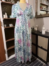 Vanity Fair Long Floral Nightgown Flutter Sleeve Button Up Down Front 38 V-neck