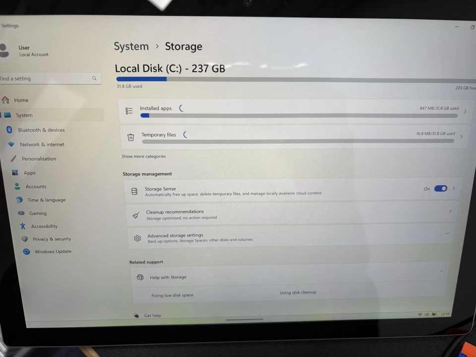Microsoft Surface Pro 5 i5-7300U 8GB RAM 256GB SSD Win 11 52% batt cracked edge - Image 2 of 4