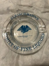 VINTAGE FLEISCHMANN’S  FINE LIQUORS NYC ART DECO ROUND GLASS ASHTRAY CIRCA 1945