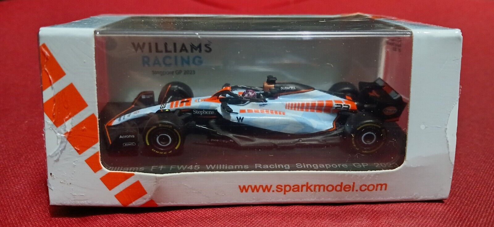 Foto 3 di 16