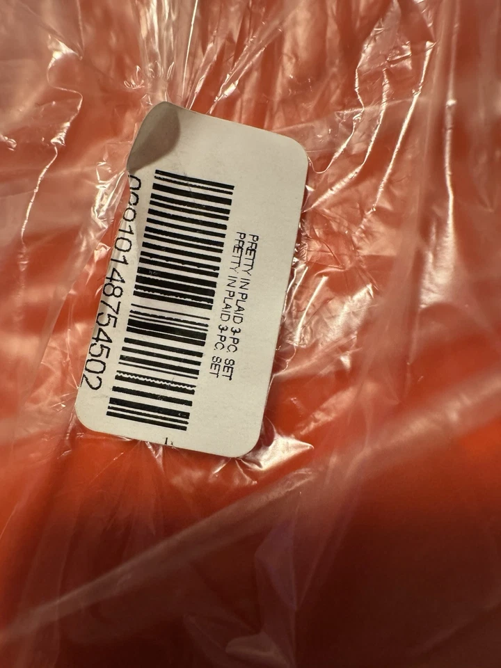 Nuevo juego de bocadillos Tupperware Pretty in Plaid de 3 piezas. Foto 4 de 4