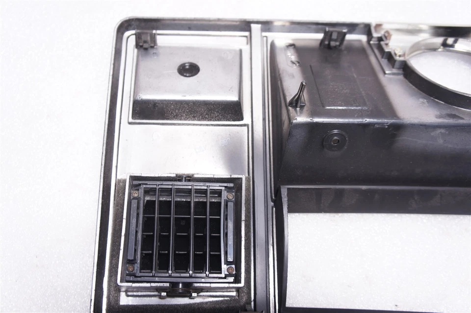 Oldsmobile Delta 88 98 Regency 1977-84 tablero bisel OEM/G1/ Foto 4 de 4